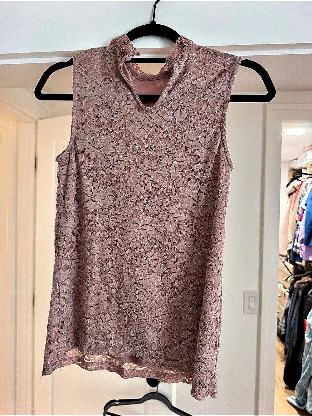 Floral Lace Tank Top in Pink